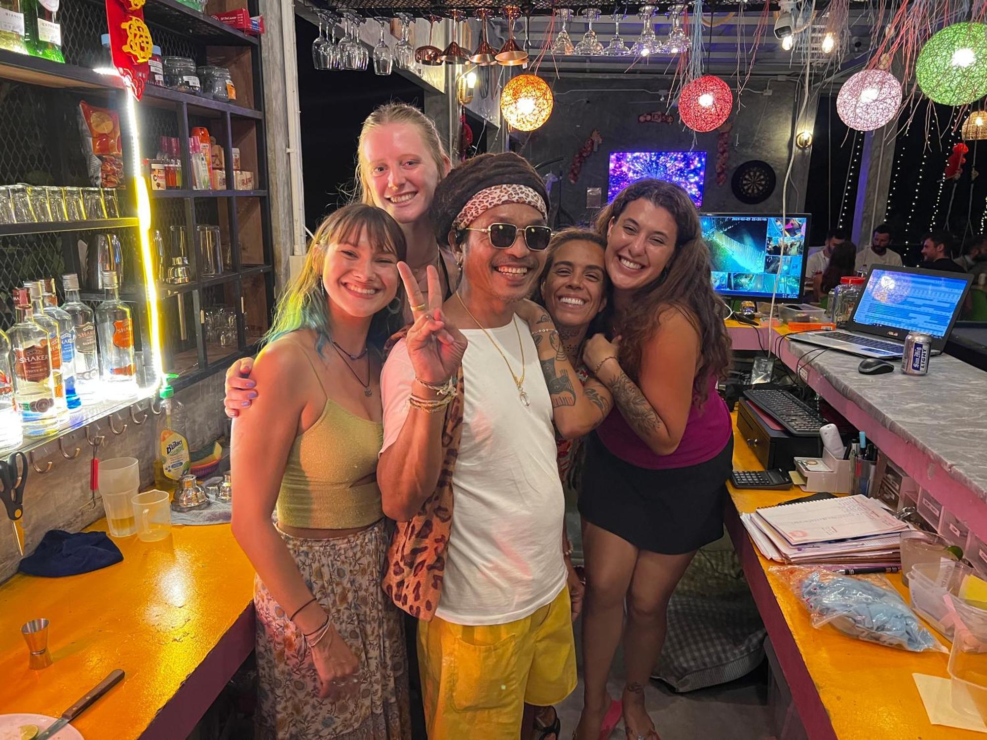 Wonderland Jungle Hostel Koh Tao Exteriör bild