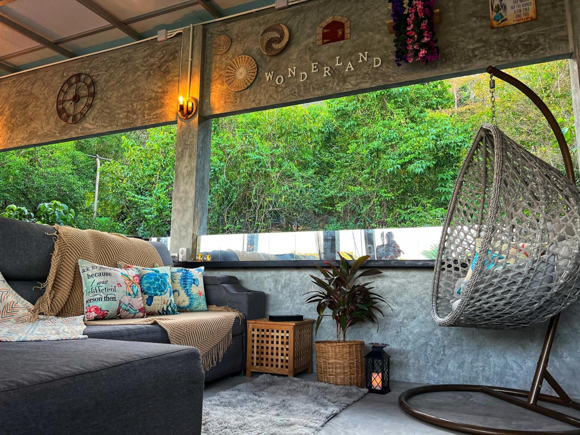 Wonderland Jungle Hostel Koh Tao Exteriör bild
